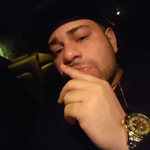 Meet your Posher, Lawrence